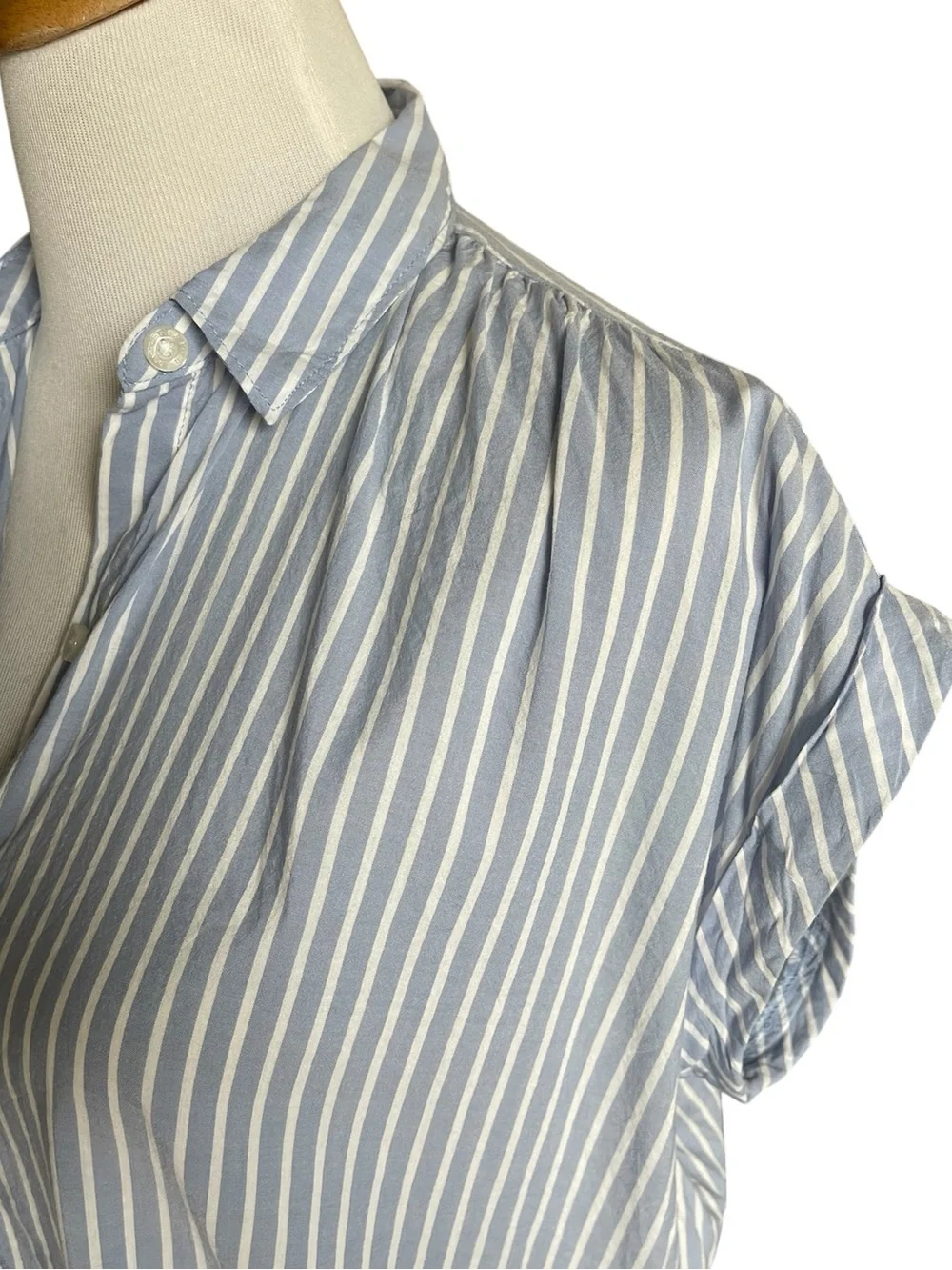 Abercrombie & Fitch button down poplin stripe shirt - Picture 7 of 8